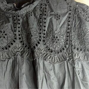 GAP Eyelet Mock Neck Shirt Black Long Sleeve XS